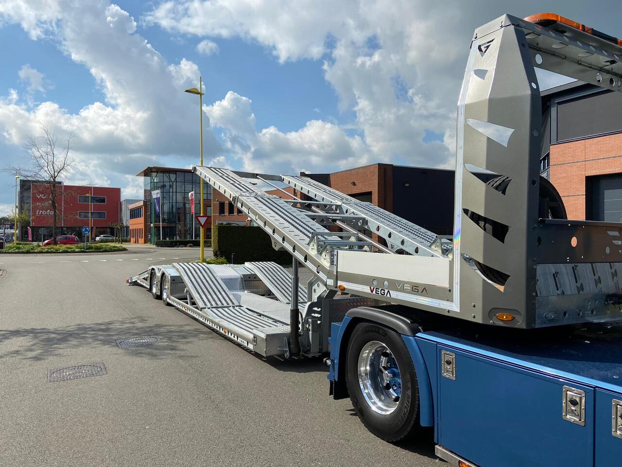 Vegafix (2 Axle Truck Carrier) - Semirimorchio trasporto automezzi: foto 5 Vegafix (2 Axle Truck Carrier) - Semirimorchio trasporto automezzi: foto 5