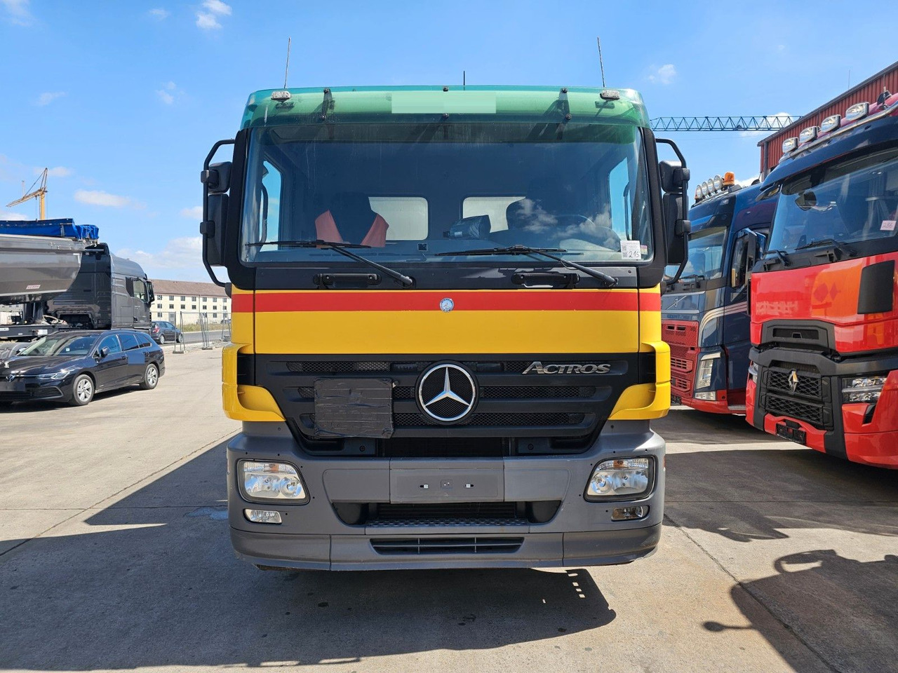 Mercedes-Benz ACTROS 1832 * OBER-& UNTER * 2 KAMMER * KLIMA * - Camion cisterna: foto 2 Mercedes-Benz ACTROS 1832 * OBER-& UNTER * 2 KAMMER * KLIMA * - Camion cisterna: foto 2