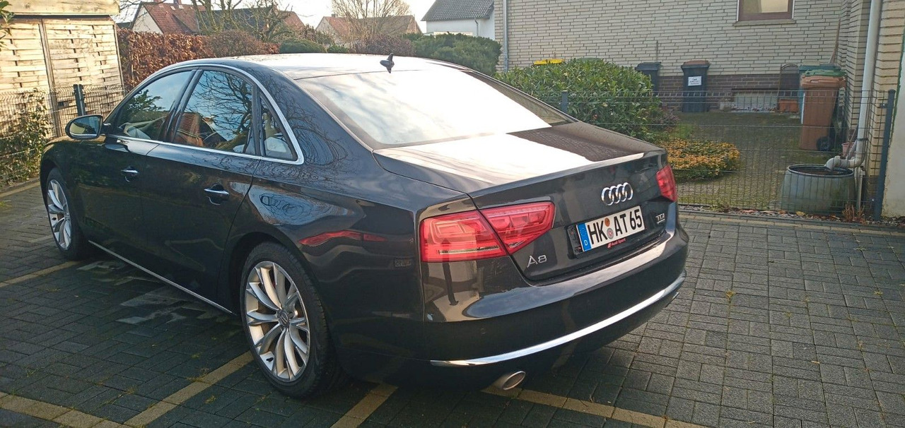 Audi A8 4.2 TDI tiptronic quattro - Berlina: foto 3 Audi A8 4.2 TDI tiptronic quattro - Berlina: foto 3