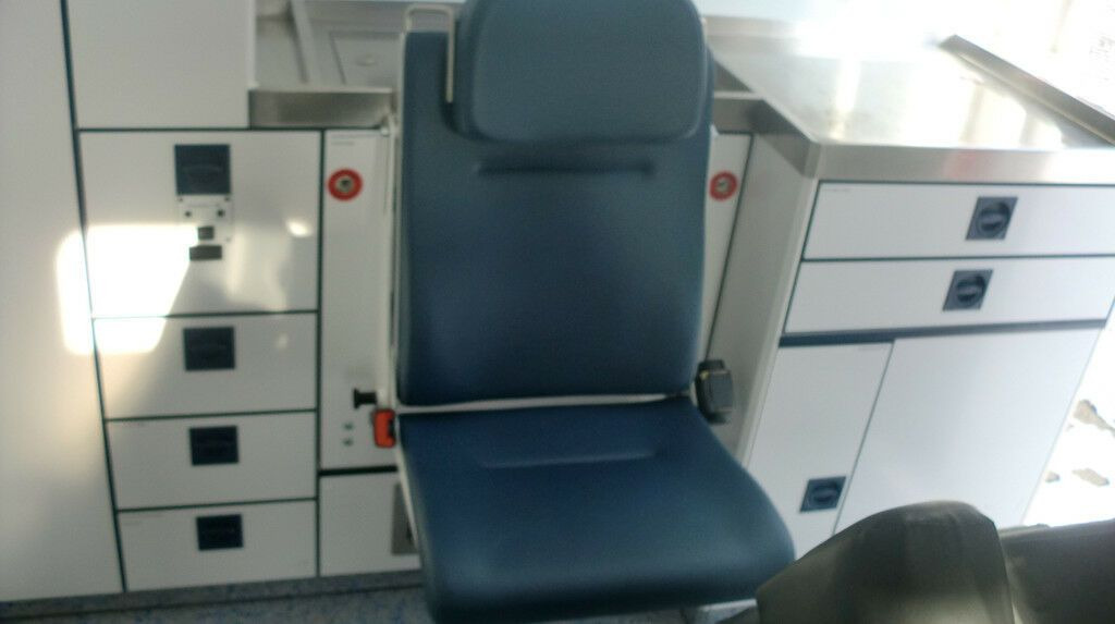 Ambulanza Mercedes-Benz Sprinter 516 // inkl. 1 Jahr Garantie: foto 12 Ambulanza Mercedes-Benz Sprinter 516 // inkl. 1 Jahr Garantie: foto 12