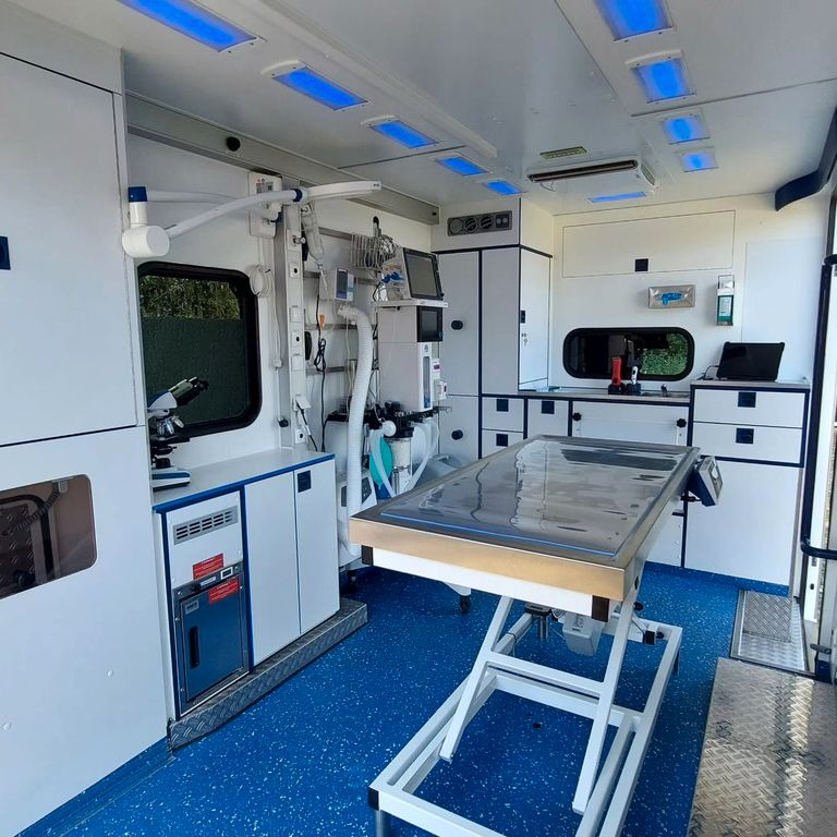 Mercedes-Benz Sprinter 519 Tierarzt Garantie Mercedes-Benz Sprinter 519 Tierarzt Garantie - Ambulanza: foto 1 Mercedes-Benz Sprinter 519 Tierarzt Garantie Mercedes-Benz Sprinter 519 Tierarzt Garantie - Ambulanza: foto 1