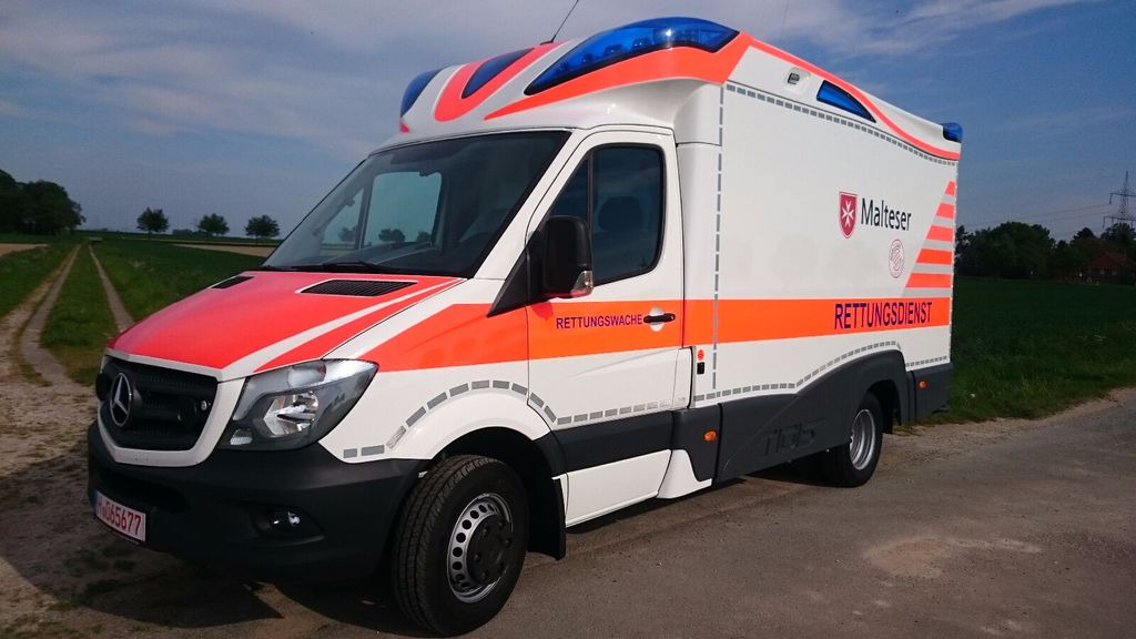 Mercedes-Benz Tigis Mod 2016 wie neu - Ambulanza: foto 3 Mercedes-Benz Tigis Mod 2016 wie neu - Ambulanza: foto 3