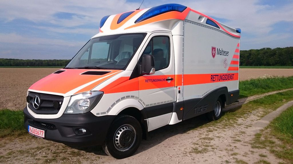 Mercedes-Benz Tigis Mod 2016 wie neu - Ambulanza: foto 1 Mercedes-Benz Tigis Mod 2016 wie neu - Ambulanza: foto 1