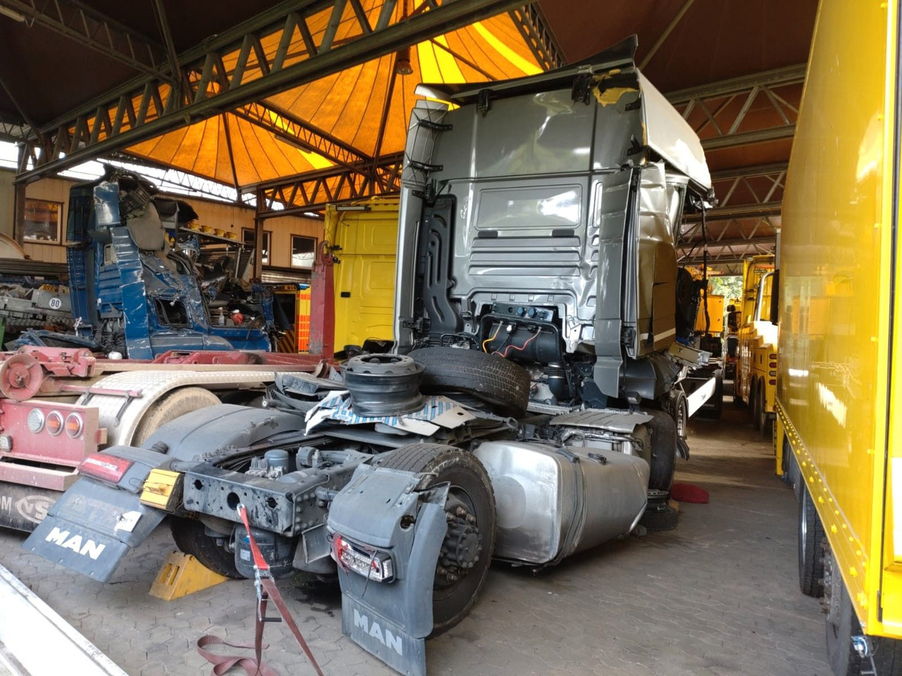 Trattore stradale MAN TGX 18.510: foto 13