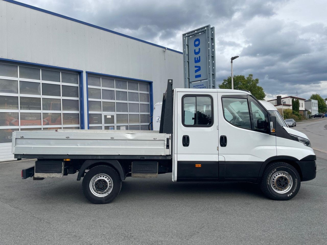 Iveco Daily 35S13D Euro5 AHK ZV - Furgone con cassone fisso, Furgone doppia cabina: foto 3 Iveco Daily 35S13D Euro5 AHK ZV - Furgone con cassone fisso, Furgone doppia cabina: foto 3