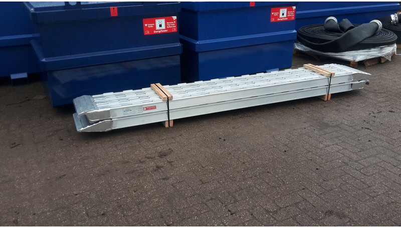 Aluminium rijplanken - Rampa di carico: foto 1 Aluminium rijplanken - Rampa di carico: foto 1