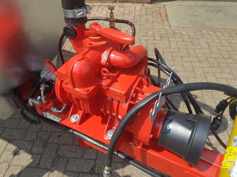 Rimorchio cisterna nuovo MB 32 Water tank: foto 6