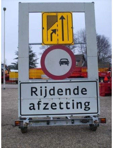 N2921 Verkeersgeleidingswagens - Rimorchio pianale/ Cassonato: foto 3 N2921 Verkeersgeleidingswagens - Rimorchio pianale/ Cassonato: foto 3