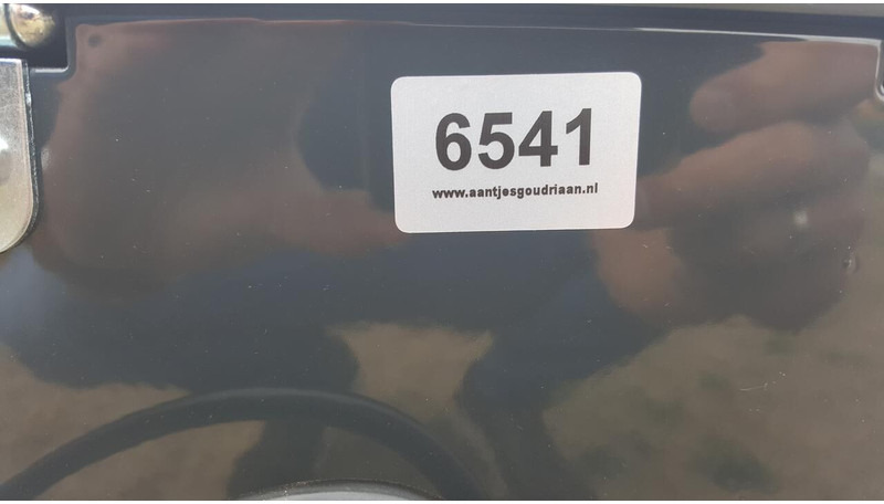 Onbekend - Paraurto: foto 2 Onbekend - Paraurto: foto 2