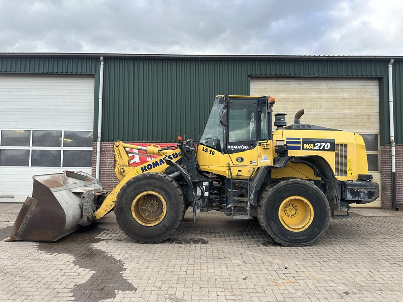 Shovel WA270 8 - Gebruikt - Pala gommata: foto 1 Shovel WA270 8 - Gebruikt - Pala gommata: foto 1