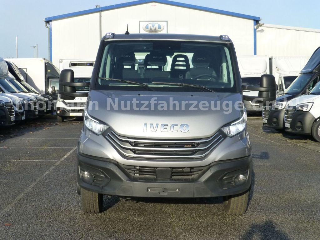 Iveco DAILY 70C18 DoKa Schiebeplateau Luftfed Navi - Carro attrezzi, Furgone: foto 4 Iveco DAILY 70C18 DoKa Schiebeplateau Luftfed Navi - Carro attrezzi, Furgone: foto 4
