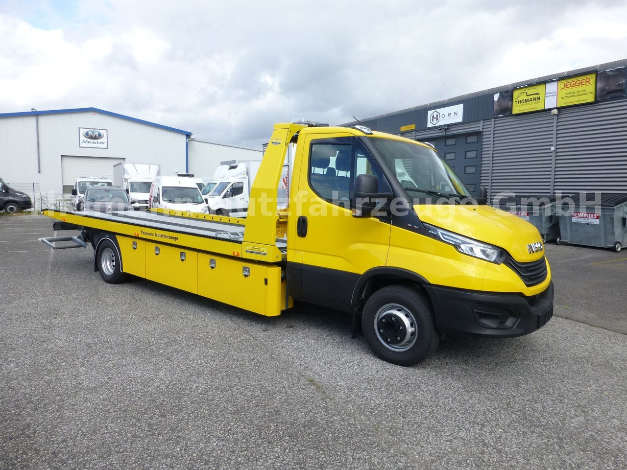 Iveco DAILY 72C18 Schiebeplateu Luftfed Navi Hubbrille - Carro attrezzi: foto 1 Iveco DAILY 72C18 Schiebeplateu Luftfed Navi Hubbrille - Carro attrezzi: foto 1