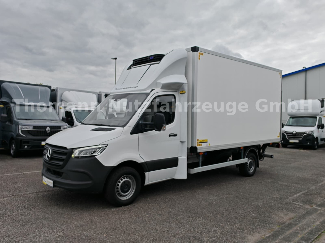 Mercedes-Benz Sprinter 319 CDI Kühlkoffer Xarios 300 LBW - Furgone frigo: foto 2 Mercedes-Benz Sprinter 319 CDI Kühlkoffer Xarios 300 LBW - Furgone frigo: foto 2