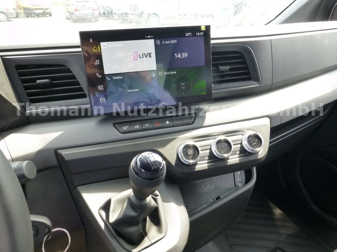 Furgone centinato Renault NEW Master Pritsche Plane Schlafkabine: foto 19 Furgone centinato Renault NEW Master Pritsche Plane Schlafkabine: foto 19