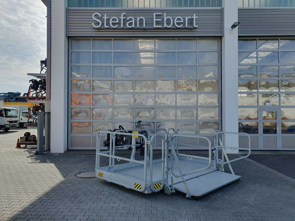 Magni Arbeitskorb drehbar & ausziehbar 1.000 kg - Attrezzatura per Macchina da cantiere: foto 1 Magni Arbeitskorb drehbar & ausziehbar 1.000 kg - Attrezzatura per Macchina da cantiere: foto 1