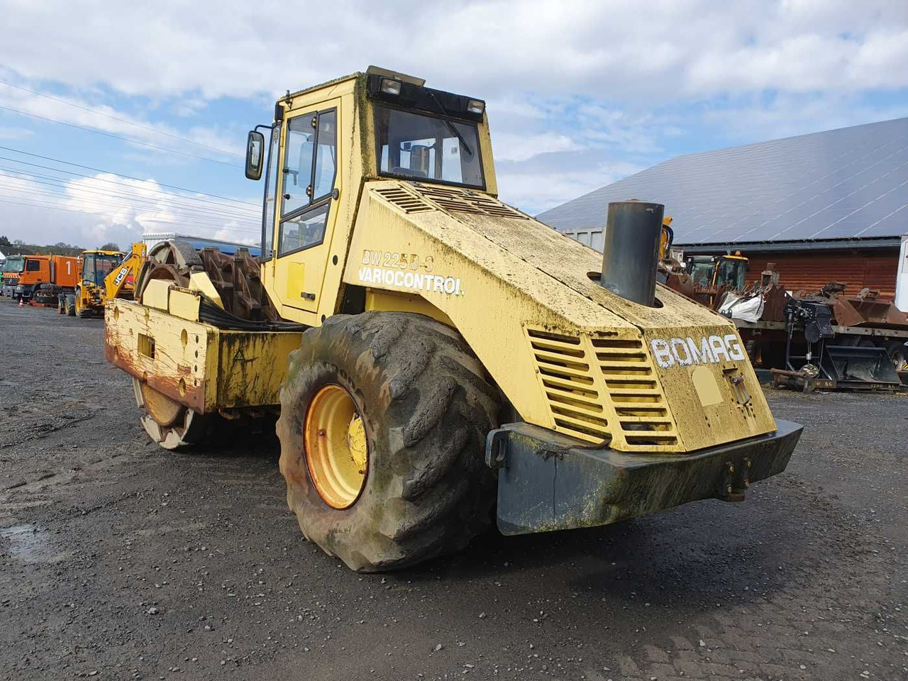 BOMAG BW 225 D-3 / 2001 / nur 3.824h! / Variocontrol - Rullo compattatore/ Rullo compressore: foto 3 BOMAG BW 225 D-3 / 2001 / nur 3.824h! / Variocontrol - Rullo compattatore/ Rullo compressore: foto 3