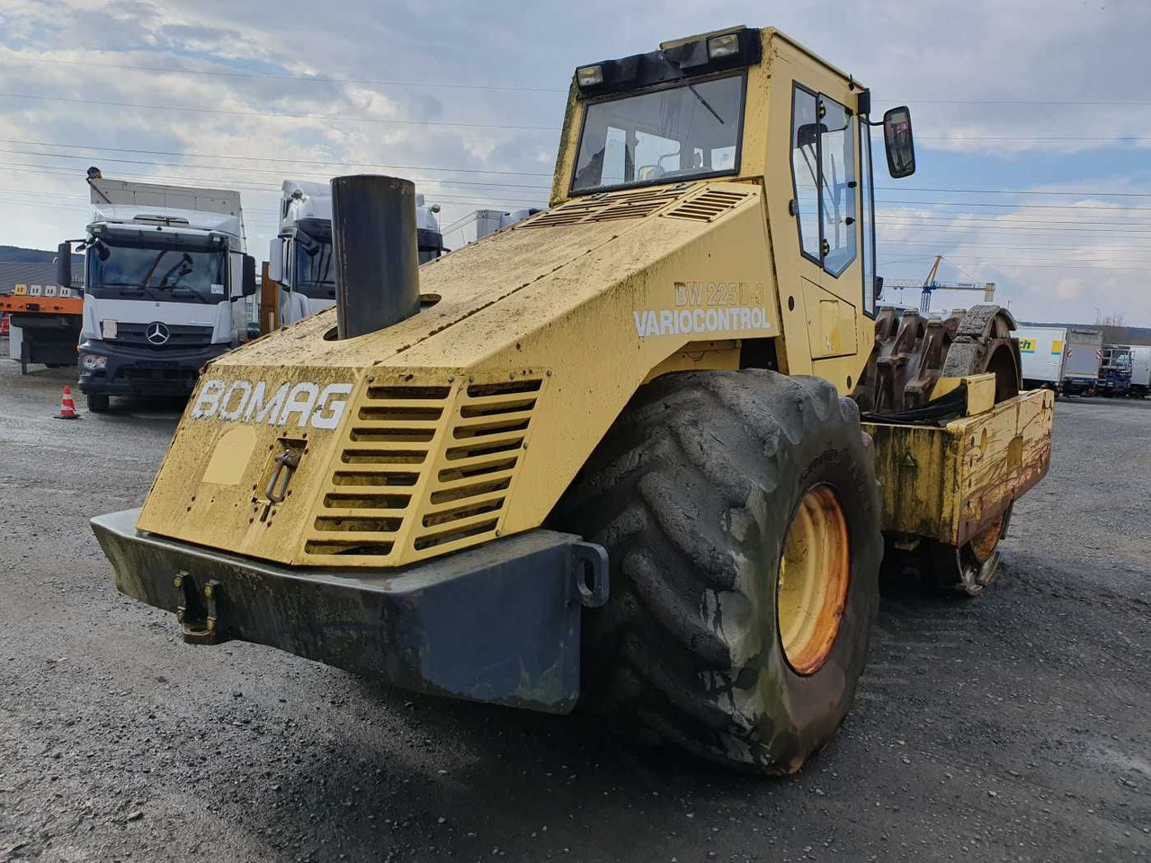 BOMAG BW 225 D-3 / 2001 / nur 3.824h! / Variocontrol - Rullo compattatore/ Rullo compressore: foto 5 BOMAG BW 225 D-3 / 2001 / nur 3.824h! / Variocontrol - Rullo compattatore/ Rullo compressore: foto 5