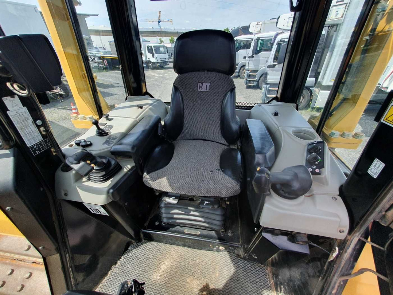 Bulldozer CAT D6N LGP / 8.524h / Klappschild / Ripper: foto 12
