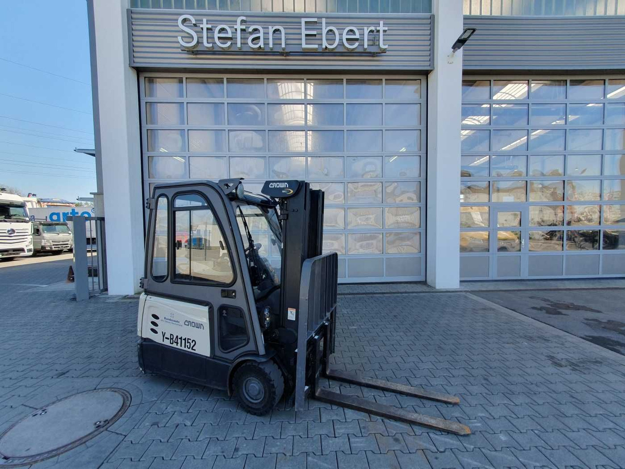 Crown SCT6020-1.3 /Triplex: 4.30m /Batterie 2020 - Carrello elevatore elettrico: foto 1 Crown SCT6020-1.3 /Triplex: 4.30m /Batterie 2020 - Carrello elevatore elettrico: foto 1