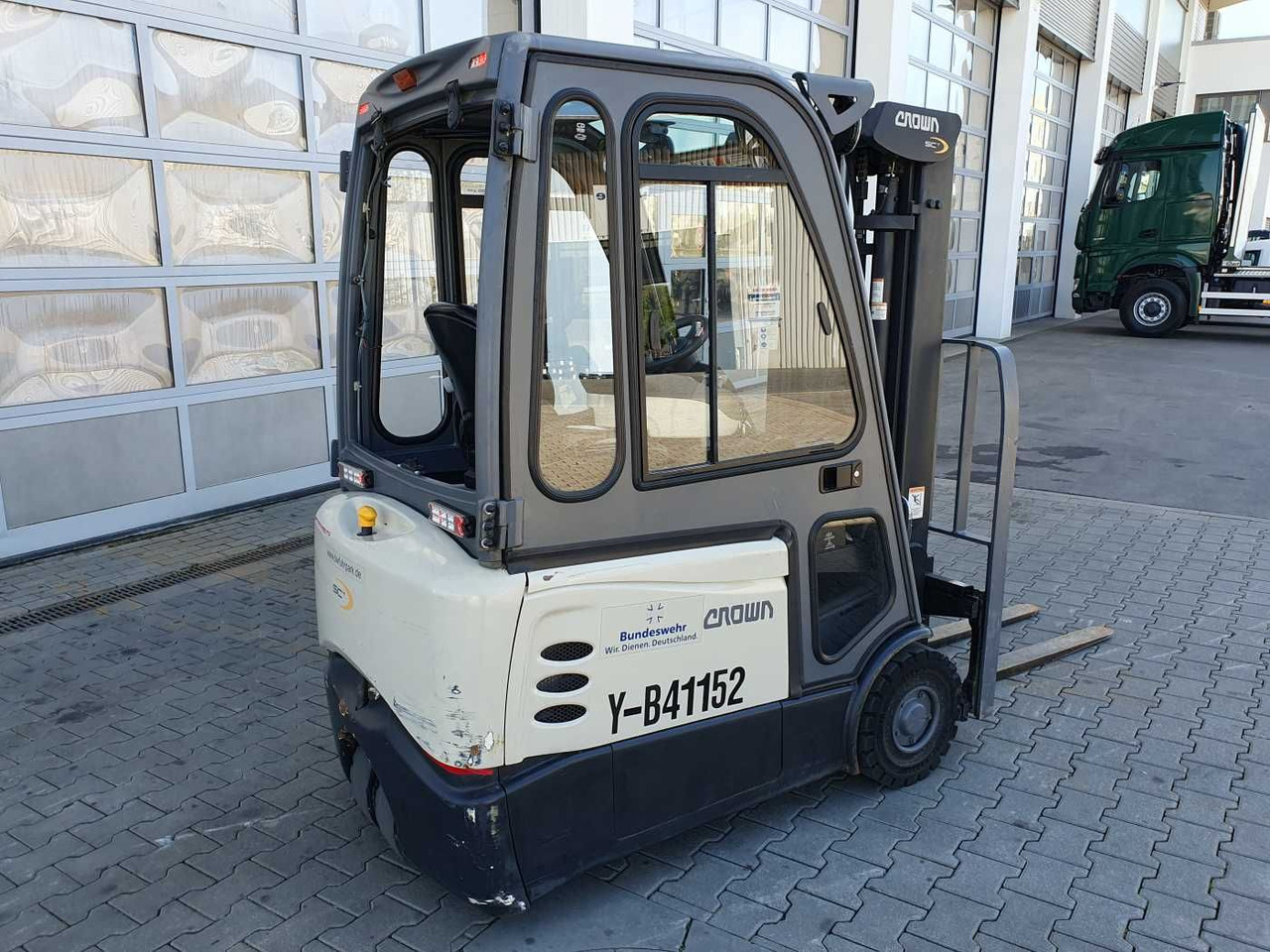 Crown SCT6020-1.3 /Triplex: 4.30m /Batterie 2020 - Carrello elevatore elettrico: foto 3 Crown SCT6020-1.3 /Triplex: 4.30m /Batterie 2020 - Carrello elevatore elettrico: foto 3