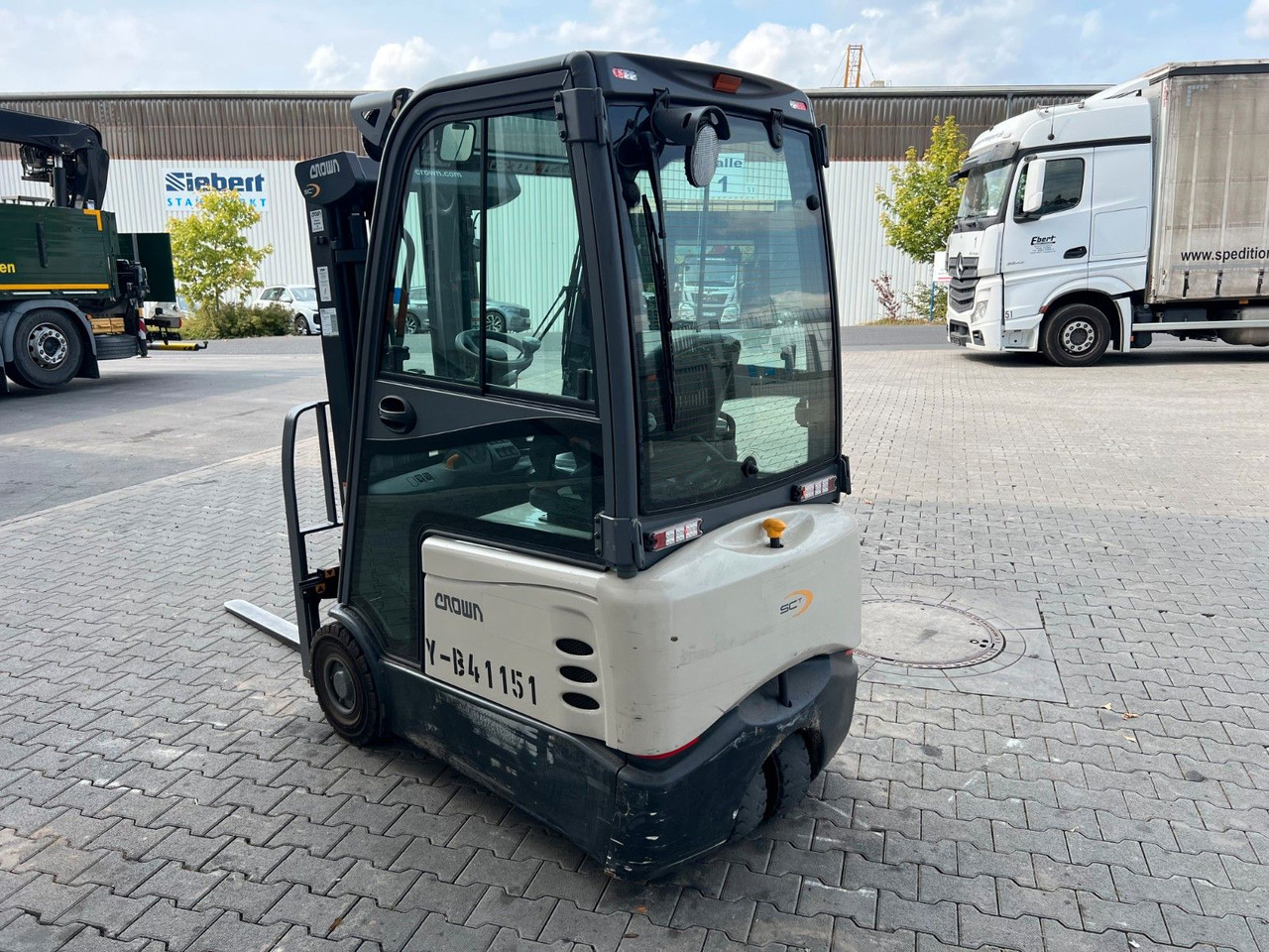 Crown SCT6020-1.3 / Triplex 4,3m / 1.227h / 2017 - Carrello elevatore elettrico: foto 5 Crown SCT6020-1.3 / Triplex 4,3m / 1.227h / 2017 - Carrello elevatore elettrico: foto 5