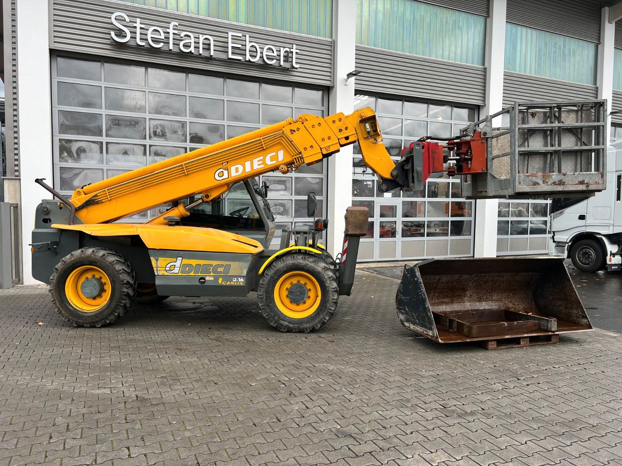 Dieci Icarus 40.16 ET 166 / 4.238 h / 2003 - Pala gommata: foto 2 Dieci Icarus 40.16 ET 166 / 4.238 h / 2003 - Pala gommata: foto 2