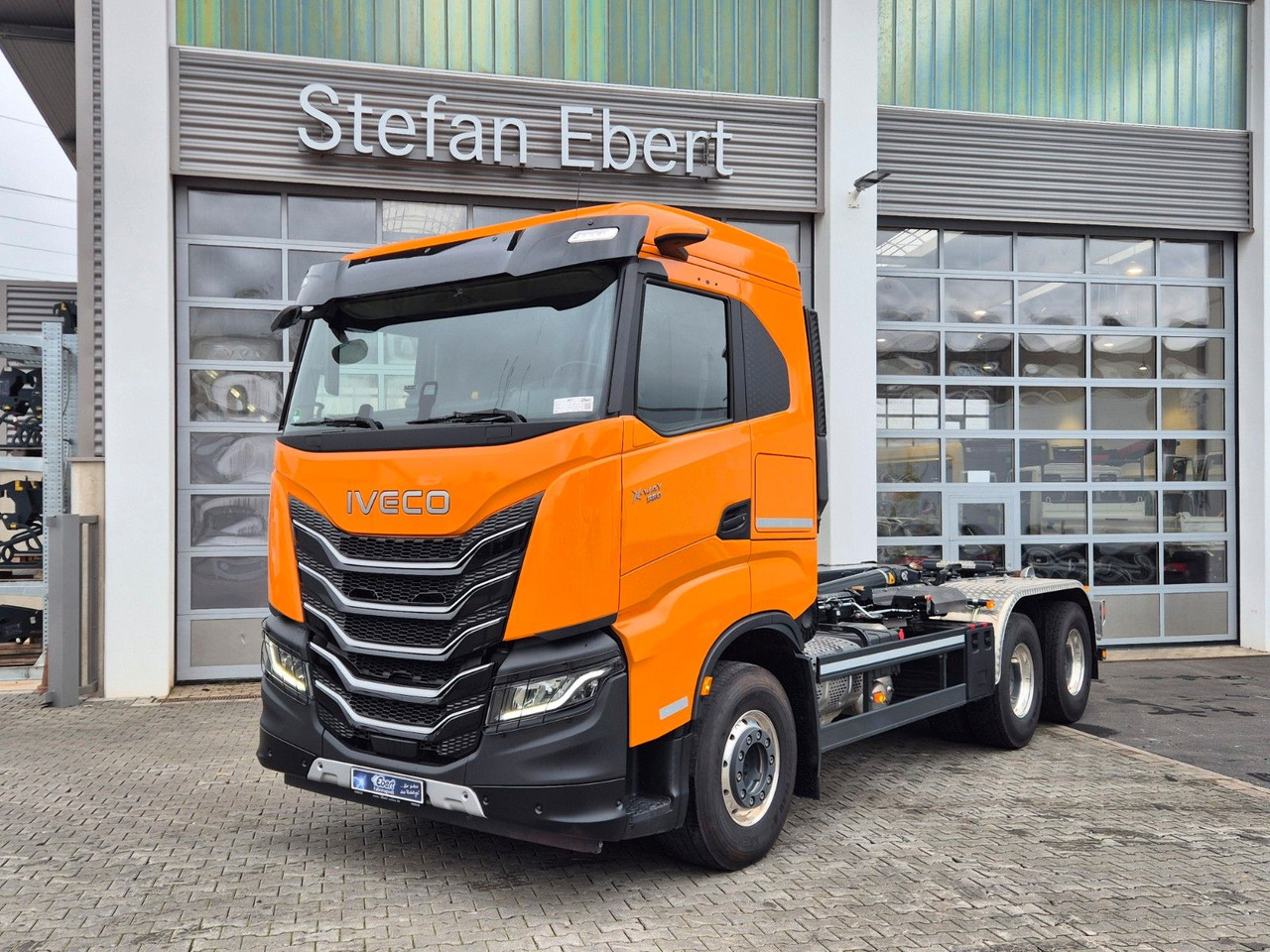 Iveco AS300X58Z/P HR ON+ 6x4 Meiller RS21.60 Funk AHK - Autocarro scarrabile: foto 3 Iveco AS300X58Z/P HR ON+ 6x4 Meiller RS21.60 Funk AHK - Autocarro scarrabile: foto 3