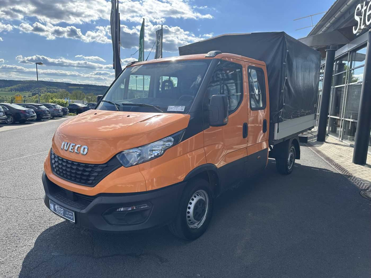 Iveco Daily 35S14 Pritsche+Plane *AHK*Ladekran*7-Sitze - Furgone centinato: foto 3 Iveco Daily 35S14 Pritsche+Plane *AHK*Ladekran*7-Sitze - Furgone centinato: foto 3