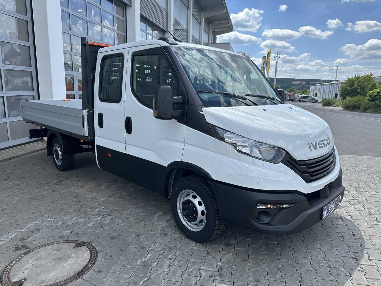 Iveco Daily 35S16 H 3.0L *R3.750mm*AHK*Automatik* 2x - Furgone con cassone fisso: foto 3 Iveco Daily 35S16 H 3.0L *R3.750mm*AHK*Automatik* 2x - Furgone con cassone fisso: foto 3