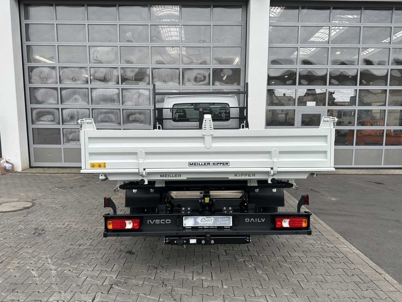 Iveco Daily 70C18H 3-S.-Kipper *R3.750mm*2xAHK* - Furgone ribaltabile: foto 5 Iveco Daily 70C18H 3-S.-Kipper *R3.750mm*2xAHK* - Furgone ribaltabile: foto 5