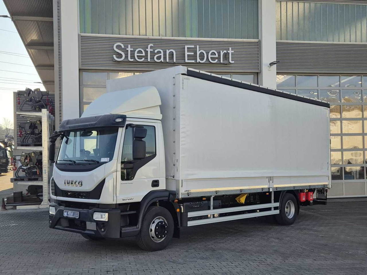 Iveco Eurocargo ML160E28/P LBW Bär Schiebeplane AHK - Camion centinato: foto 3 Iveco Eurocargo ML160E28/P LBW Bär Schiebeplane AHK - Camion centinato: foto 3
