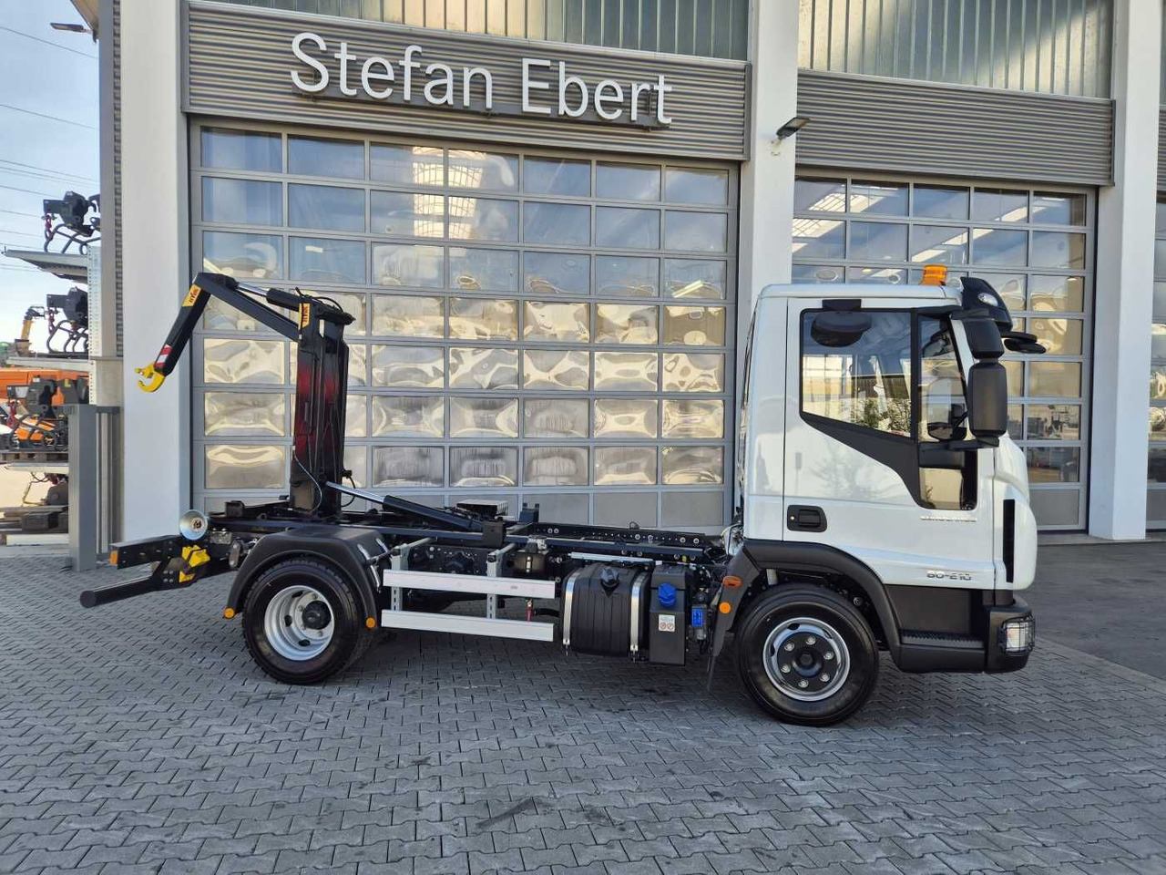 Iveco Eurocargo ML80E21K 4x2 Hyva 05-32-K-DIN-BF 2xAHK - Autocarro scarrabile: foto 5 Iveco Eurocargo ML80E21K 4x2 Hyva 05-32-K-DIN-BF 2xAHK - Autocarro scarrabile: foto 5