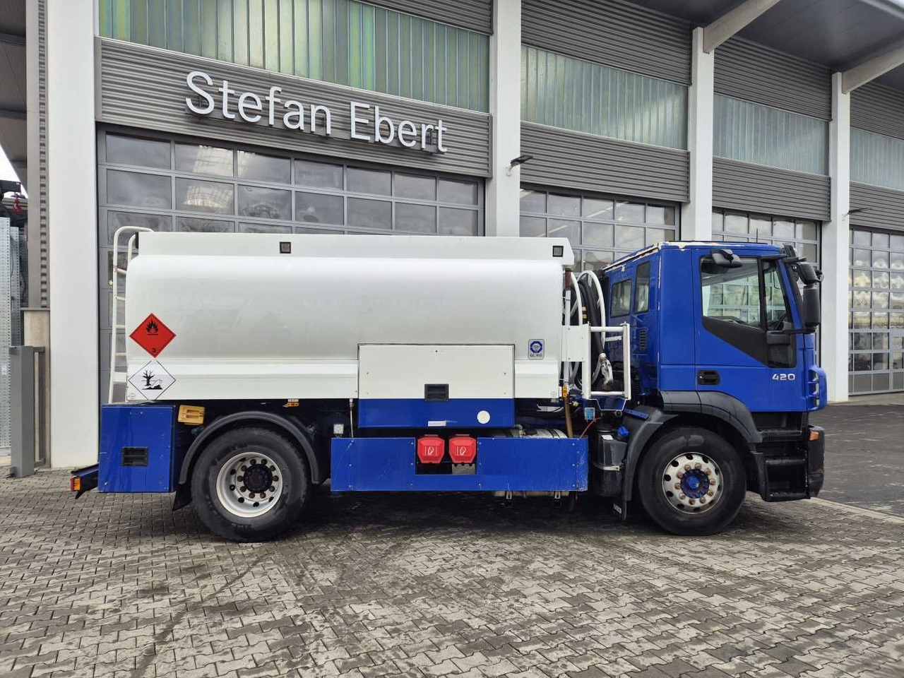 Iveco Stralis AD190S42/P 14.000L Lindner&Fischer - Camion cisterna: foto 4 Iveco Stralis AD190S42/P 14.000L Lindner&Fischer - Camion cisterna: foto 4