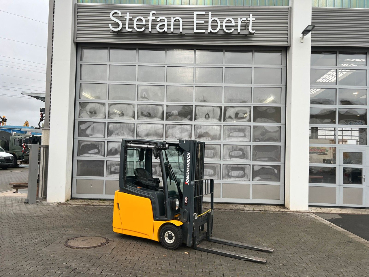 Jungheinrich EFG 215 / Triplex: 4.25m! / SS / 1.285h / 2021 - Carrello elevatore elettrico: foto 1 Jungheinrich EFG 215 / Triplex: 4.25m! / SS / 1.285h / 2021 - Carrello elevatore elettrico: foto 1
