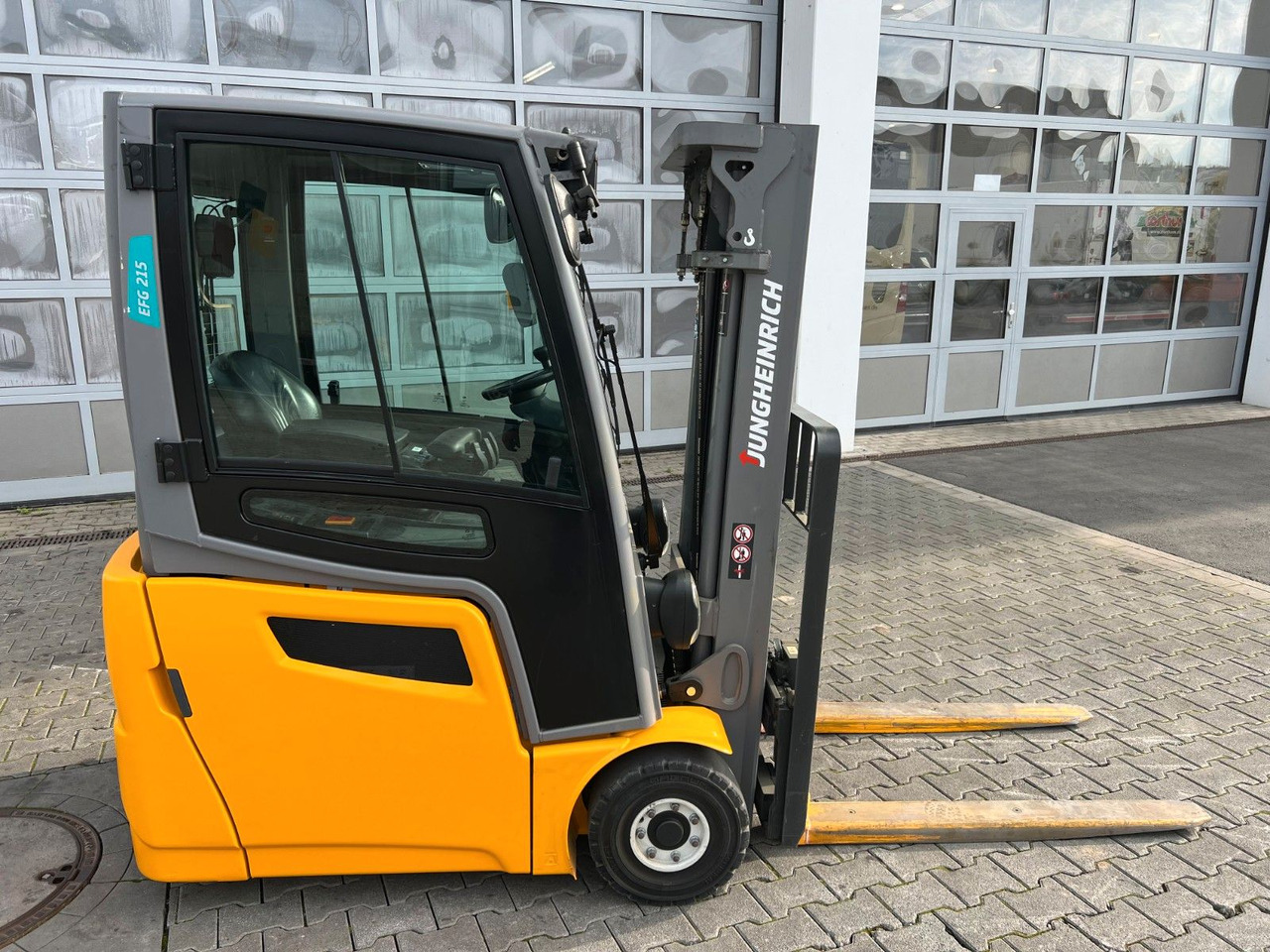Jungheinrich EFG 215 / Triplex: 4.25m! / SS / 4.029h - Carrello elevatore elettrico: foto 3 Jungheinrich EFG 215 / Triplex: 4.25m! / SS / 4.029h - Carrello elevatore elettrico: foto 3