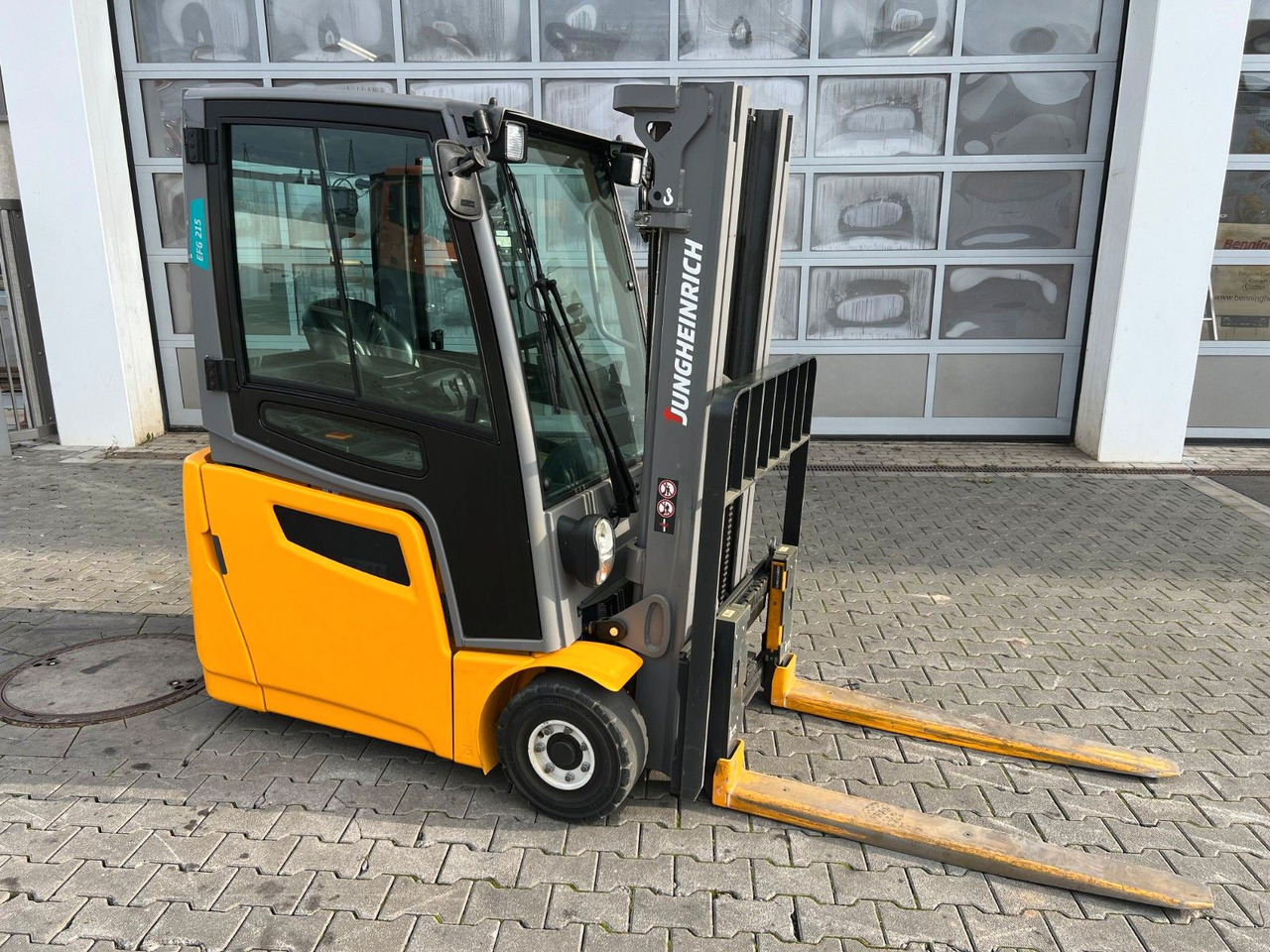 Jungheinrich EFG 215 / Triplex: 4.25m! / SS / 4.029h - Carrello elevatore elettrico: foto 2 Jungheinrich EFG 215 / Triplex: 4.25m! / SS / 4.029h - Carrello elevatore elettrico: foto 2