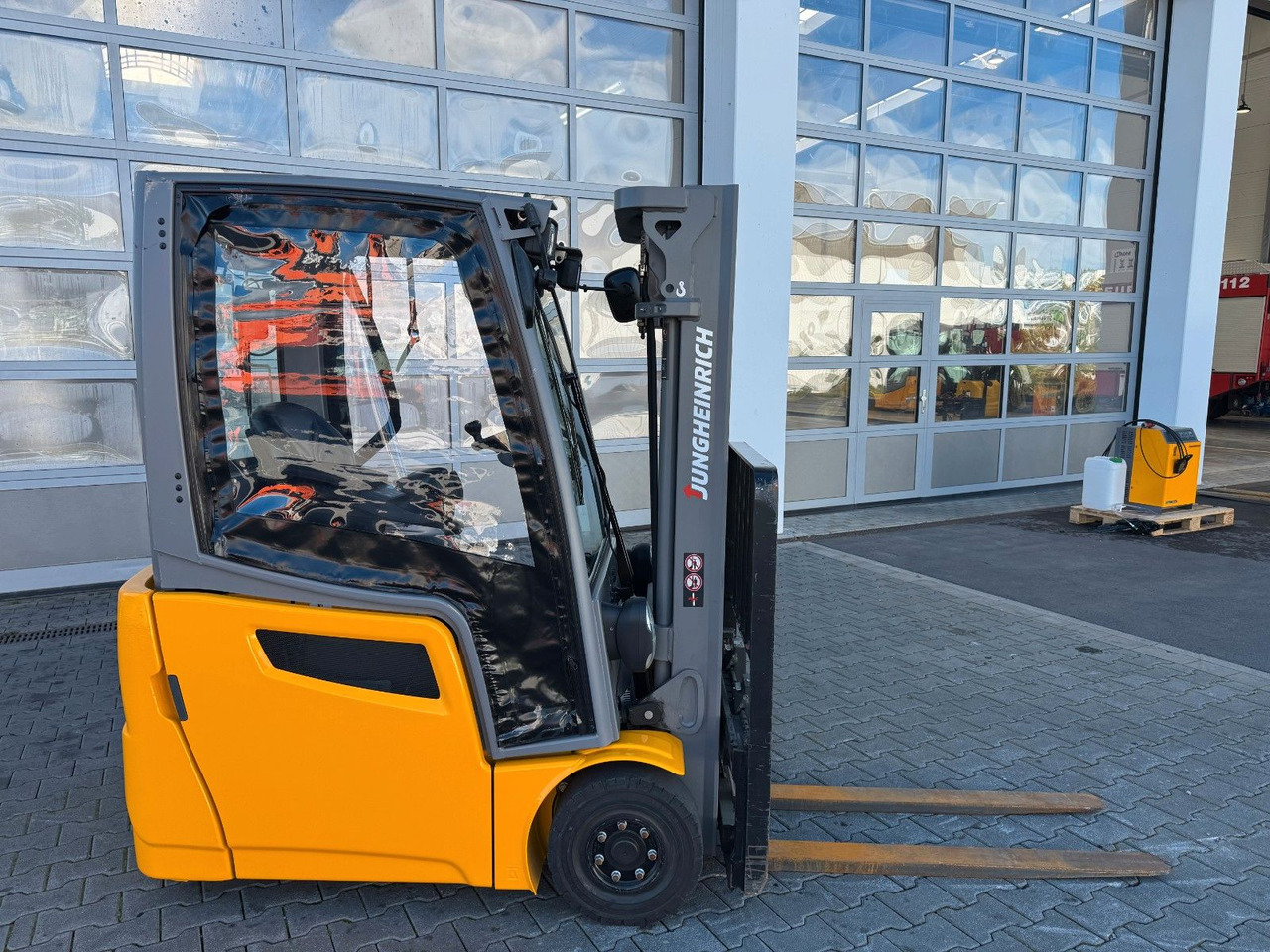 Jungheinrich EFG 215 / Triplex: 4.25m! / SS / nur 2.865h! - Carrello elevatore elettrico: foto 2 Jungheinrich EFG 215 / Triplex: 4.25m! / SS / nur 2.865h! - Carrello elevatore elettrico: foto 2
