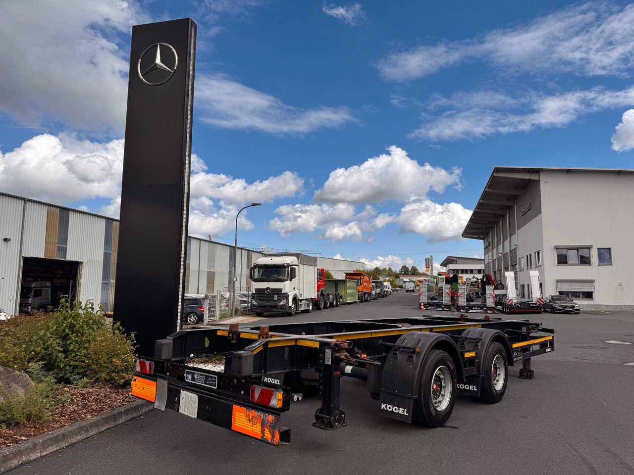 Kögel ZW 18 Lafette SAF Achsen 15.910kg Nutzlast - Rimorchio portacontainer/ Caisse interchangeable: foto 1 Kögel ZW 18 Lafette SAF Achsen 15.910kg Nutzlast - Rimorchio portacontainer/ Caisse interchangeable: foto 1