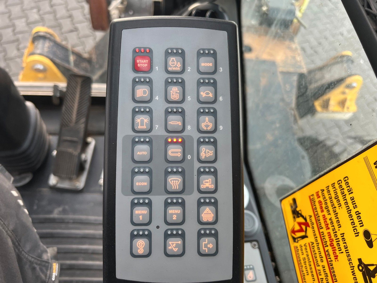 Escavatore gommato Liebherr A922 Rail Litronic / 8.277h / Bahnzulassung 2030: foto 25 Escavatore gommato Liebherr A922 Rail Litronic / 8.277h / Bahnzulassung 2030: foto 25