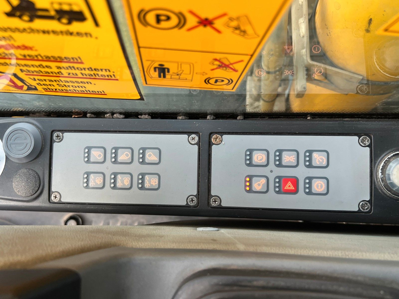 Escavatore gommato Liebherr A922 Rail Litronic / 8.277h / Bahnzulassung 2030: foto 24 Escavatore gommato Liebherr A922 Rail Litronic / 8.277h / Bahnzulassung 2030: foto 24