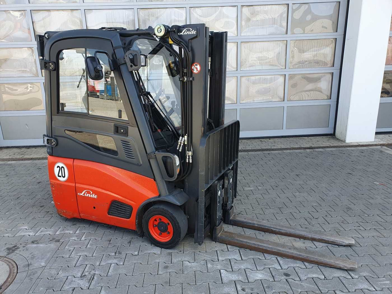 Linde E14 - 01 / Triplex: 4.00m! / SS / nur 3.405h! - Carrello elevatore elettrico: foto 2 Linde E14 - 01 / Triplex: 4.00m! / SS / nur 3.405h! - Carrello elevatore elettrico: foto 2