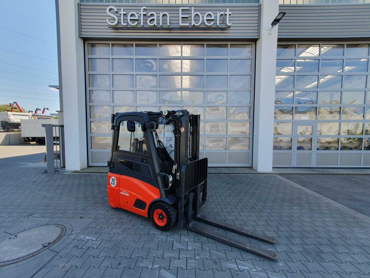 Linde E14 - 01 / Triplex: 4.10m! / SS / nur 1.003h! - Carrello elevatore elettrico: foto 1 Linde E14 - 01 / Triplex: 4.10m! / SS / nur 1.003h! - Carrello elevatore elettrico: foto 1
