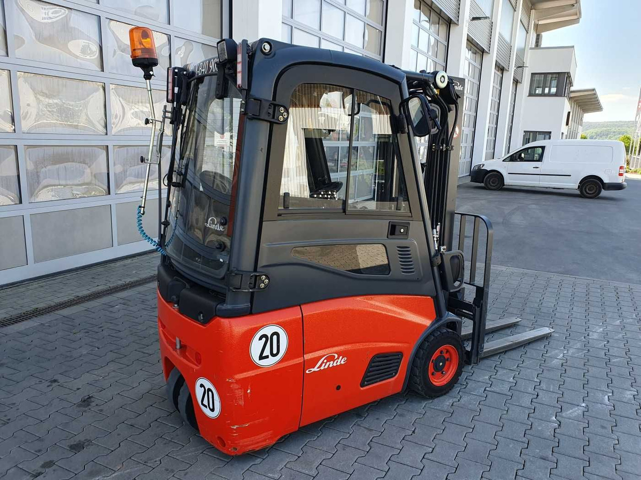 Linde E14 - 01 / Triplex: 4.10m! / SS / nur 1.003h! - Carrello elevatore elettrico: foto 3 Linde E14 - 01 / Triplex: 4.10m! / SS / nur 1.003h! - Carrello elevatore elettrico: foto 3