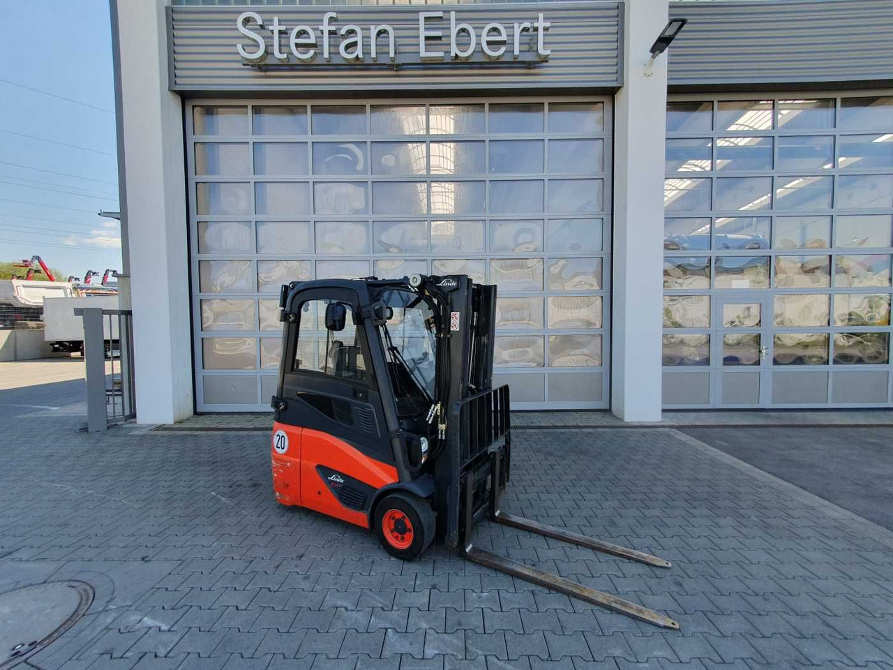 Linde E14 - 01 / Triplex: 4.10m! / SS / nur 2.899h! - Carrello elevatore elettrico: foto 1 Linde E14 - 01 / Triplex: 4.10m! / SS / nur 2.899h! - Carrello elevatore elettrico: foto 1