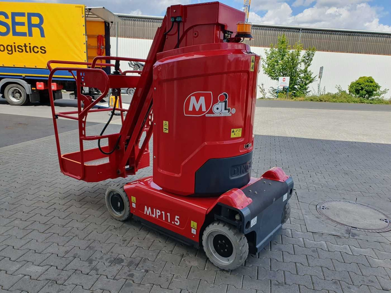 Magni MJP11.5 / Mastbühne / 11,2m! / nur 49h! - Piattaforma autocarrata: foto 5 Magni MJP11.5 / Mastbühne / 11,2m! / nur 49h! - Piattaforma autocarrata: foto 5