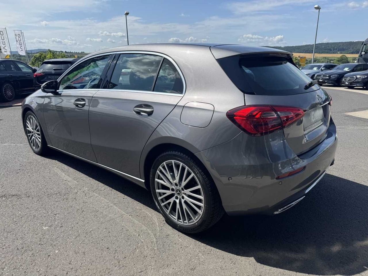 Mercedes-Benz A 180 7G Progressive MBUX+Navi+SHZ +Carplay+ - Berlina: foto 3 Mercedes-Benz A 180 7G Progressive MBUX+Navi+SHZ +Carplay+ - Berlina: foto 3