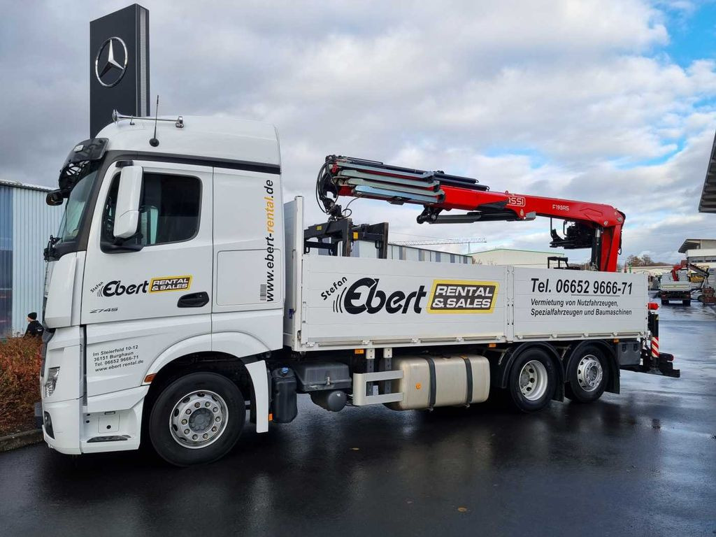 Mercedes-Benz Actros 2745 L 6x2 Baustoffpritsche+Kran Retarder Mercedes-Benz Actros 2745 L 6x2 Baustoffpritsche+Kran Retarder - Autocarro con pianale/ Cassone fisso, Camion con gru: foto 4 Mercedes-Benz Actros 2745 L 6x2 Baustoffpritsche+Kran Retarder Mercedes-Benz Actros 2745 L 6x2 Baustoffpritsche+Kran Retarder - Autocarro con pianale/ Cassone fisso, Camion con gru: foto 4