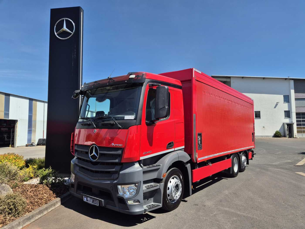 Mercedes-Benz Antos 2540 LnR 6x2 LBW Schiebeplanen AHK - Autocarro trasporto di bevande: foto 1 Mercedes-Benz Antos 2540 LnR 6x2 LBW Schiebeplanen AHK - Autocarro trasporto di bevande: foto 1