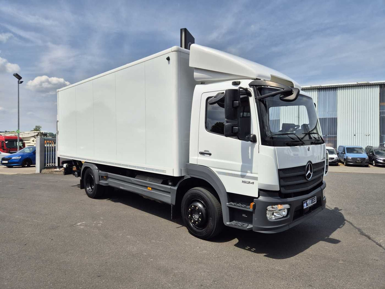 Mercedes-Benz Atego 1524 L LBW 1.500kg Standheizung Klima - Autocarro furgonato: foto 5 Mercedes-Benz Atego 1524 L LBW 1.500kg Standheizung Klima - Autocarro furgonato: foto 5