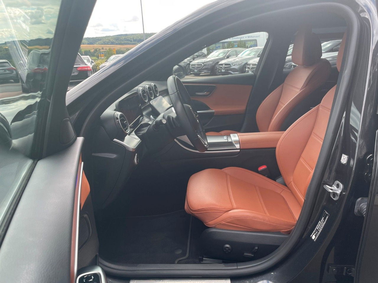 Mercedes-Benz C 300 e T AVANTGARDE R-Kamera+TOTW+Carplay - Station wagon: foto 1 Mercedes-Benz C 300 e T AVANTGARDE R-Kamera+TOTW+Carplay - Station wagon: foto 1